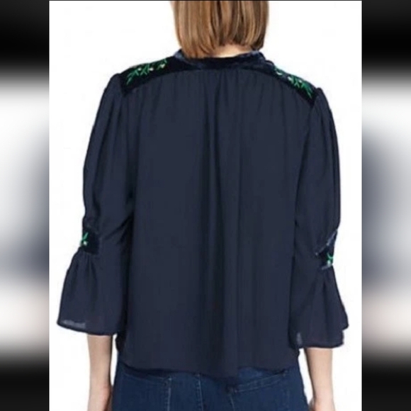 NWT Crown & Ivy Navy Blouse, Size Large - Picture 2 of 8